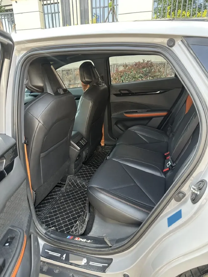 2022 ChangAn UNI-V 1.5T 188HP L4 7DCT,autocango,china used car exporter,china ev exporter,chinese used car exporter,chinese used ev exporter