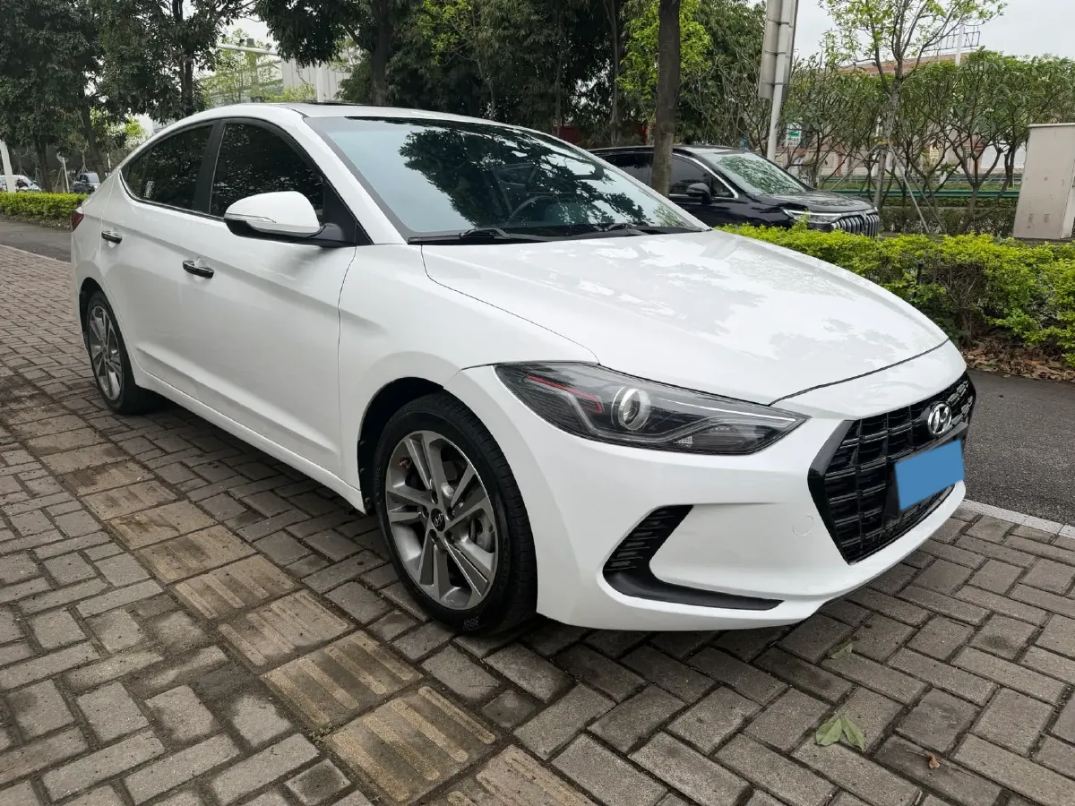 2020 Hyundai Elantra 1.5L 115HP L4 CVT,autocango,china used car exporter,china ev exporter,chinese used car exporter,chinese used ev exporter