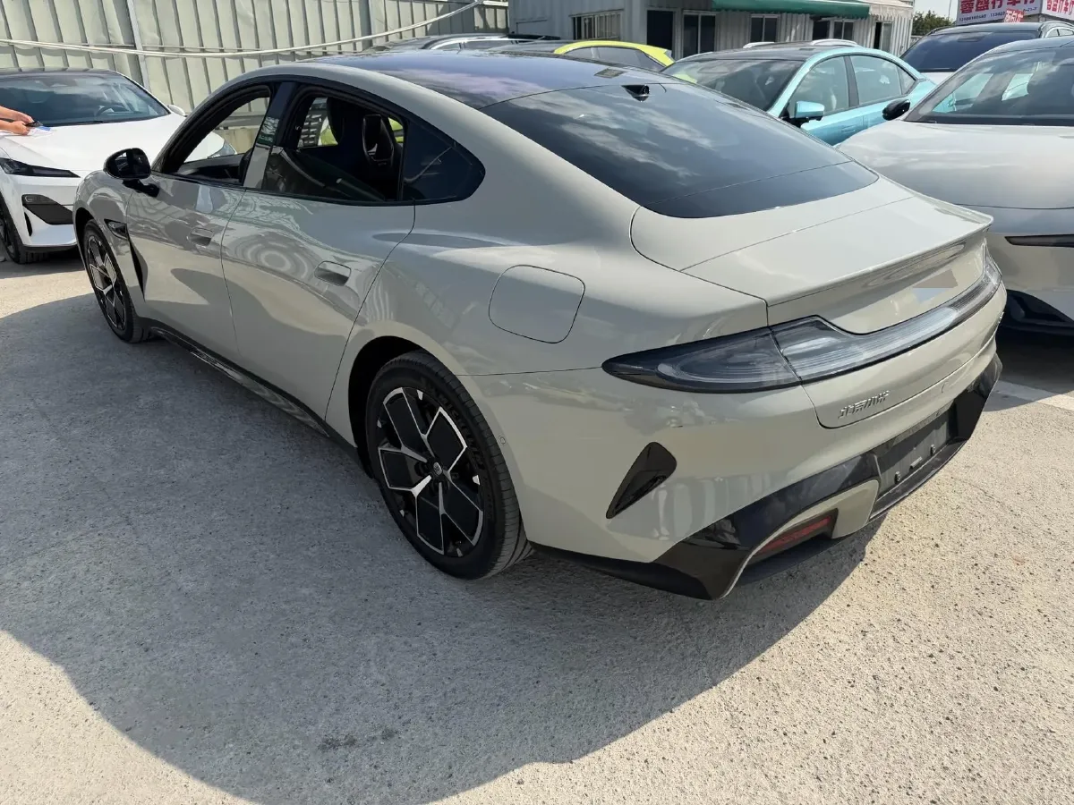 2024 MI SU7 BEV 94.3KWH,autocango,china used car exporter,china ev exporter,chinese used car exporter,chinese used ev exporter