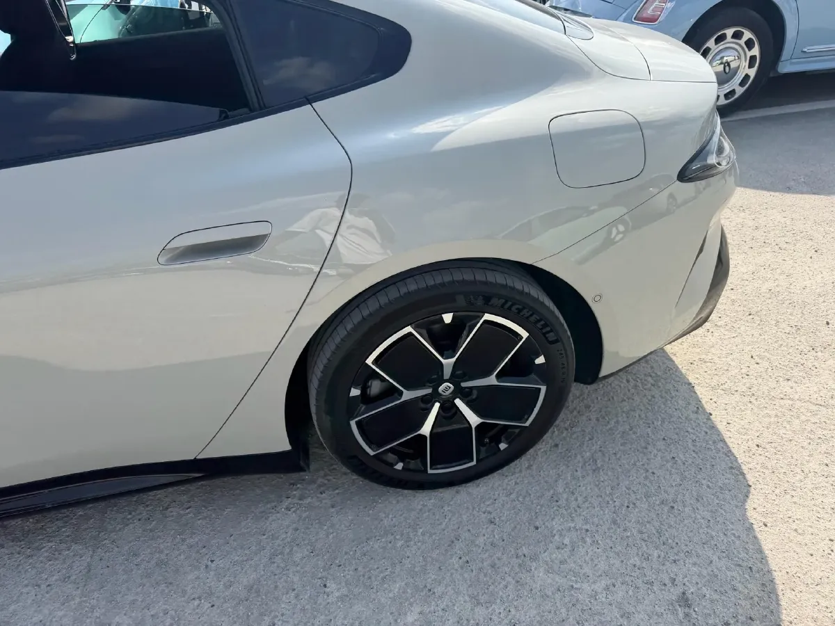 2024 MI SU7 BEV 94.3KWH,autocango,china used car exporter,china ev exporter,chinese used car exporter,chinese used ev exporter