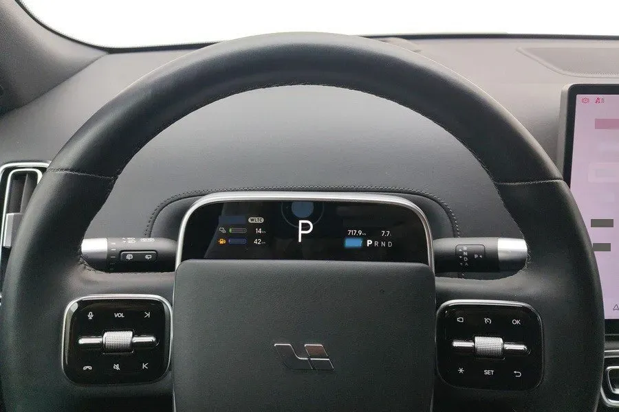 2023 Li L8 Range Extended 154HP REEV 40.9KWH,autocango,china used car exporter,china ev exporter,chinese used car exporter,chinese used ev exporter