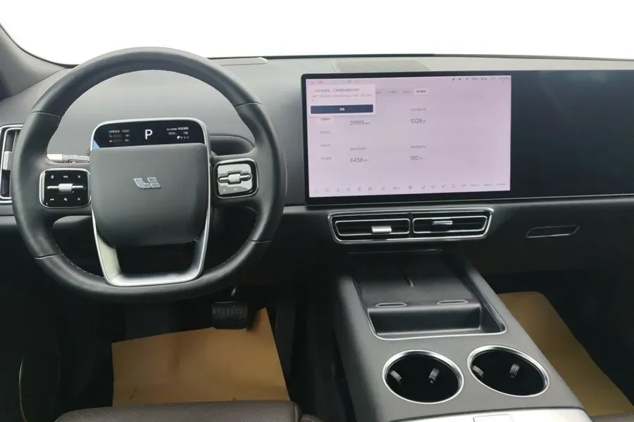 2023 Li L8 Range Extended 154HP REEV 40.9KWH,autocango,china used car exporter,china ev exporter,chinese used car exporter,chinese used ev exporter