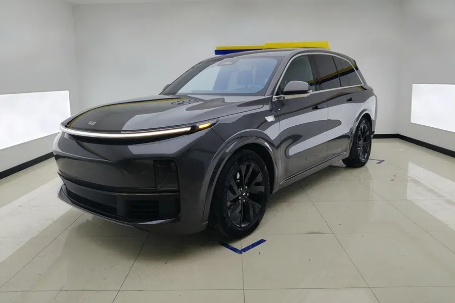 2023 Li L8 Range Extended 154HP REEV 40.9KWH,autocango,china used car exporter,china ev exporter,chinese used car exporter,chinese used ev exporter