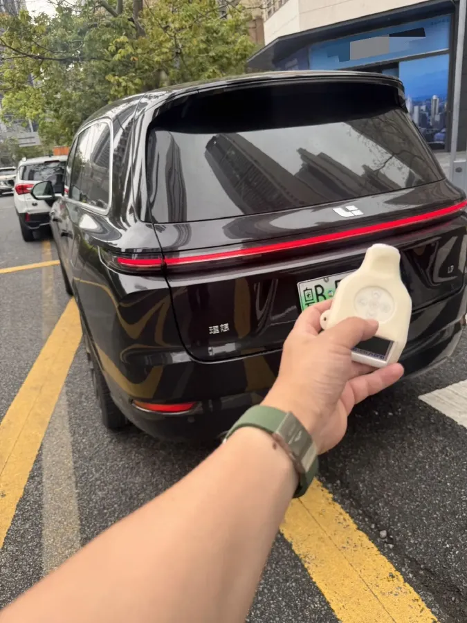 2024 Li L9 Range Extended 154HP REEV 52.3KWH,autocango,china used car exporter,china ev exporter,chinese used car exporter,chinese used ev exporter