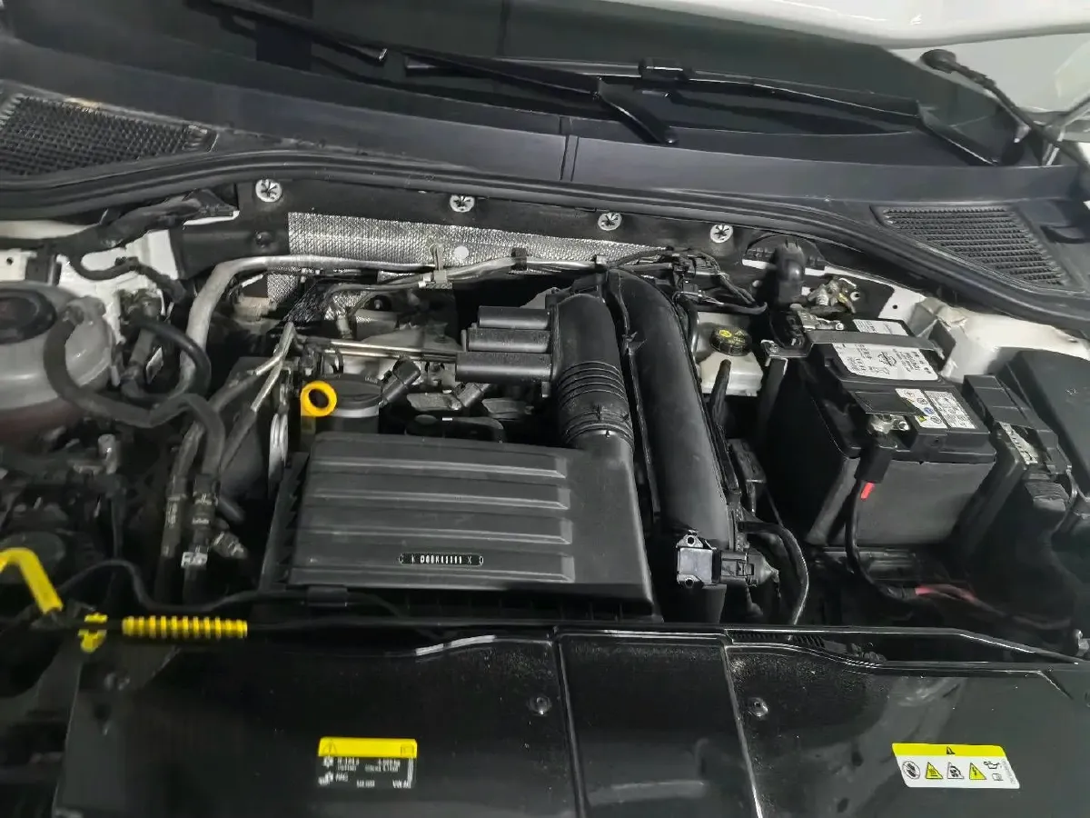 2021 Volkswagen T-Roc 1.4T 150HP L4 7DCT,autocango,china used car exporter,china ev exporter,chinese used car exporter,chinese used ev exporter