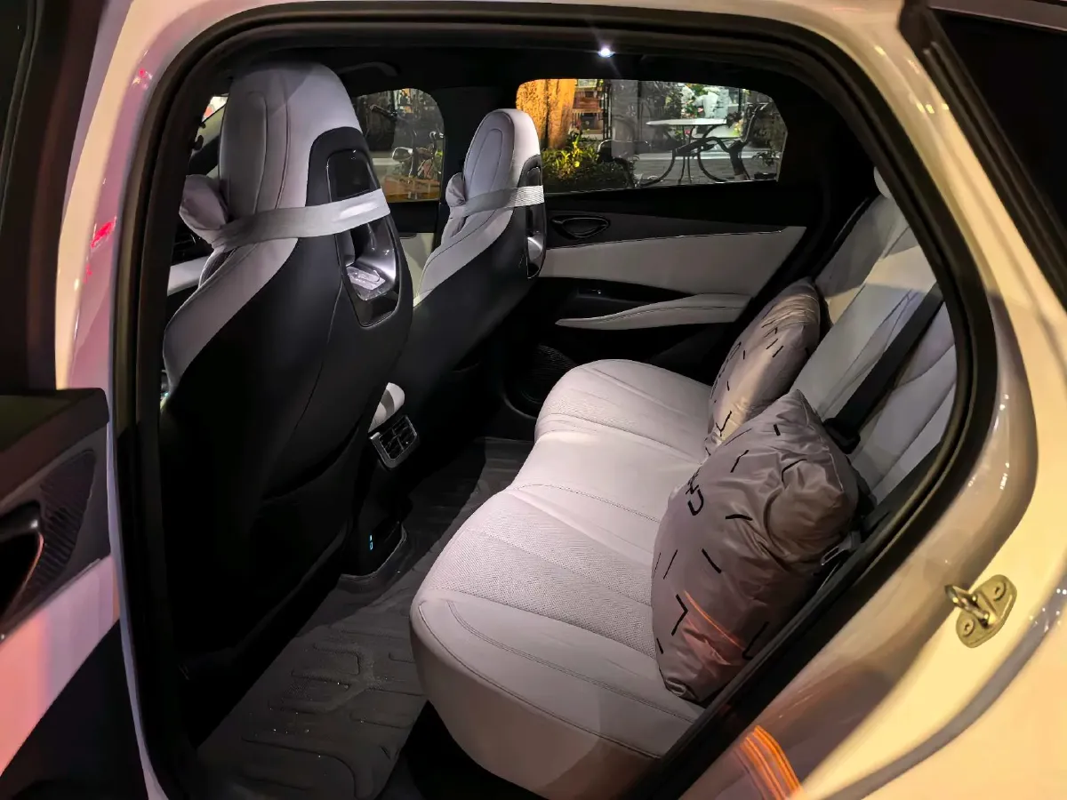 2024 BYD Seal 06 1.5L 101HP L4 E-CVT PHEV 15.87KWH,autocango,china used car exporter,china ev exporter,chinese used car exporter,chinese used ev exporter