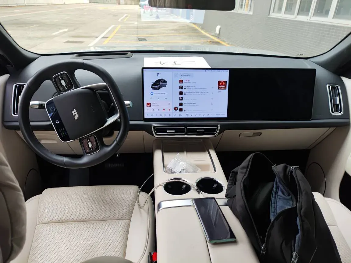 2024 Li L9 Range Extended 154HP REEV 52.3KWH,autocango,china used car exporter,china ev exporter,chinese used car exporter,chinese used ev exporter