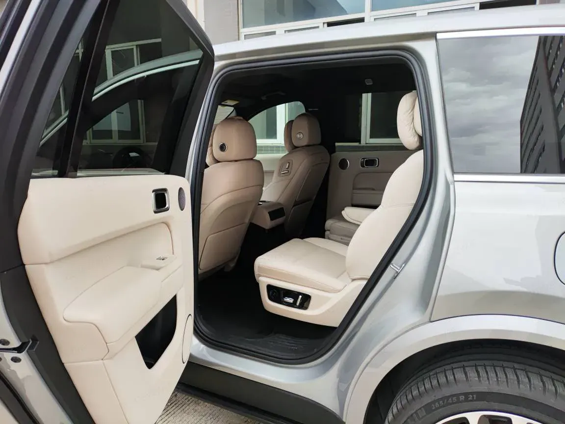 2024 Li L9 Range Extended 154HP REEV 52.3KWH,autocango,china used car exporter,china ev exporter,chinese used car exporter,chinese used ev exporter