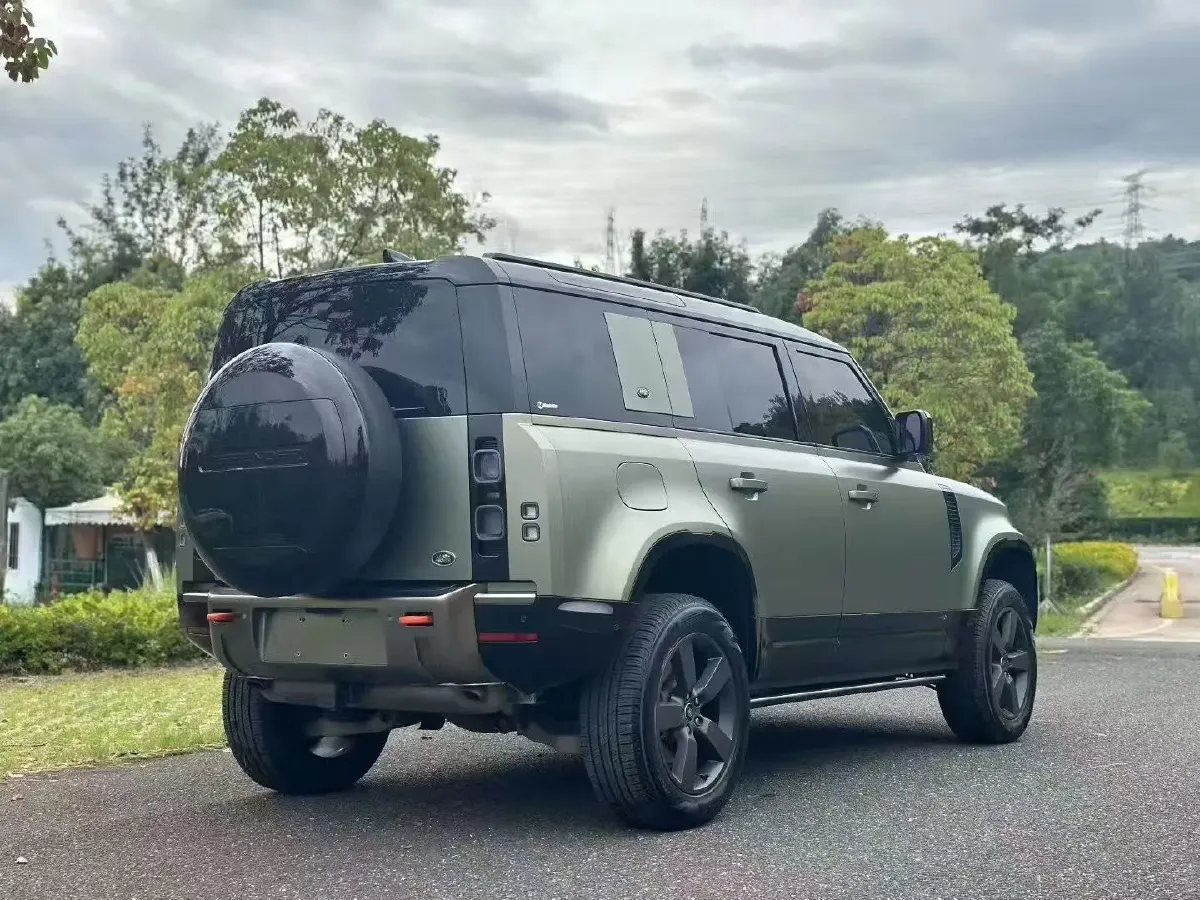 2023 Land Rover Defender 3.0T 400HP L6 8AT,autocango,china used car exporter,china ev exporter,chinese used car exporter,chinese used ev exporter
