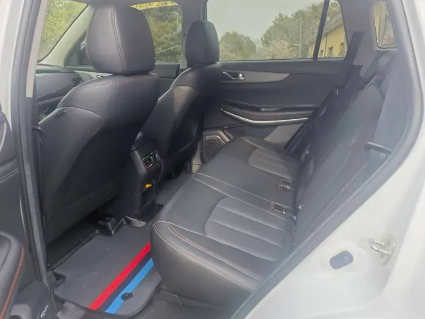 2023 ChangAn CS75 1.5T 188HP L4 7DCT,autocango,china used car exporter,china ev exporter,chinese used car exporter,chinese used ev exporter