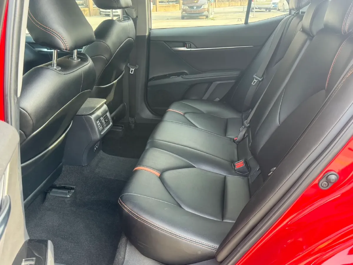 2019 Toyota Camry 2.0L 178HP L4 CVT,autocango,china used car exporter,china ev exporter,chinese used car exporter,chinese used ev exporter