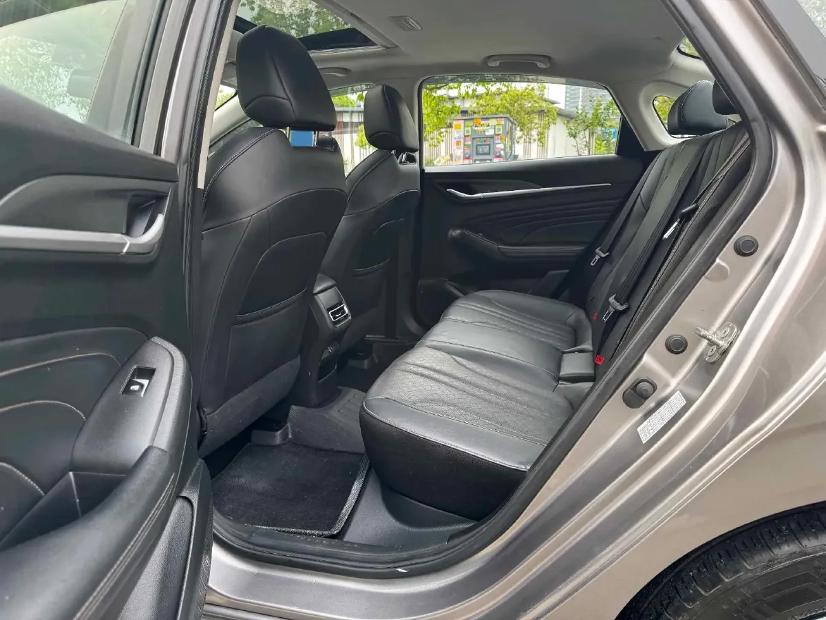 2020 ChangAn Eado 1.6L 128HP L4 CVT,autocango,china used car exporter,china ev exporter,chinese used car exporter,chinese used ev exporter