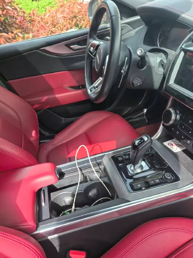 2020 Jaguar XEL 2.0T 200HP L4 8AT,autocango,china used car exporter,china ev exporter,chinese used car exporter,chinese used ev exporter