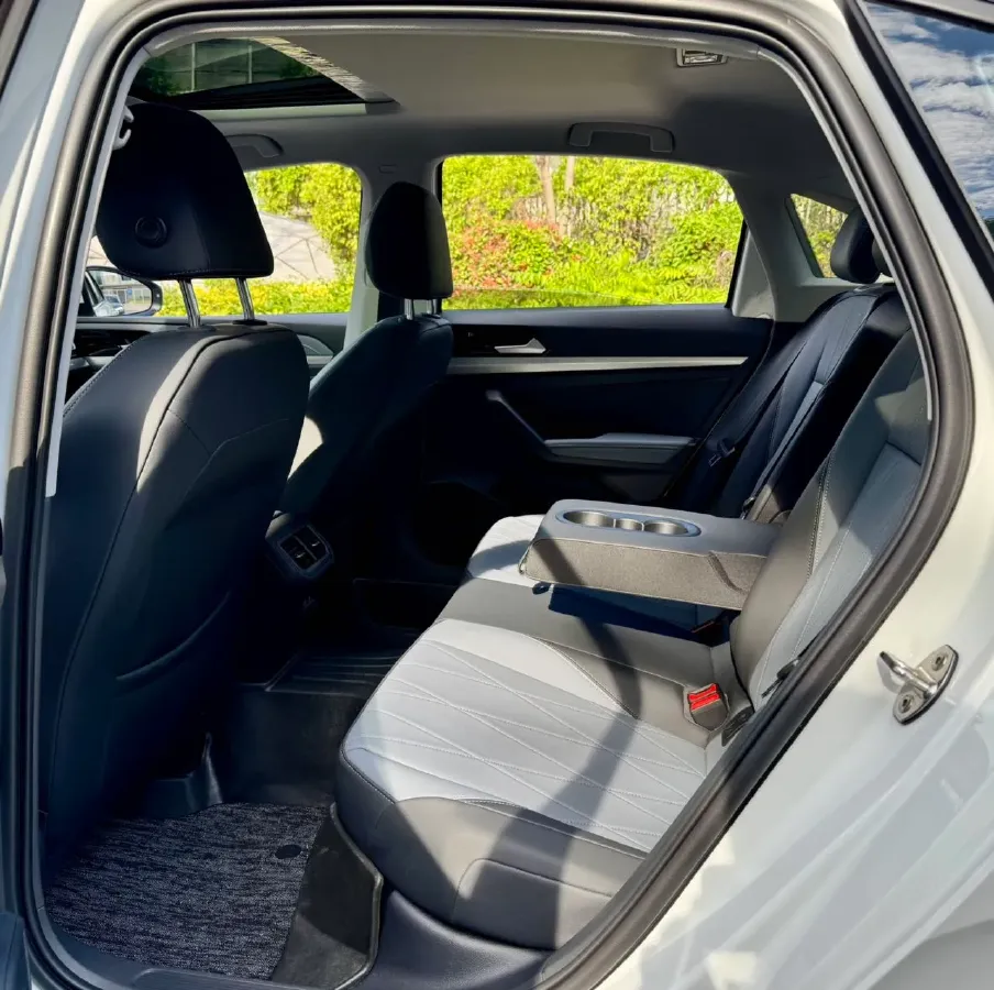 2023 Volkswagen Lavida 1.5L 113HP L4 6AT,autocango,china used car exporter,china ev exporter,chinese used car exporter,chinese used ev exporter