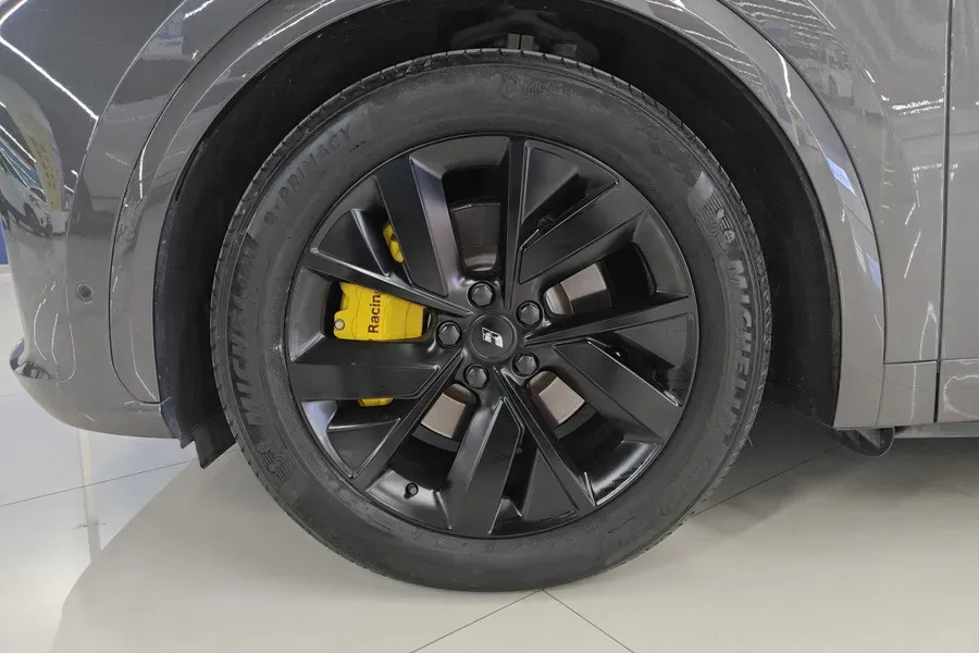 2023 Li L7 Range Extended 154HP REEV 40.9KWH,autocango,china used car exporter,china ev exporter,chinese used car exporter,chinese used ev exporter