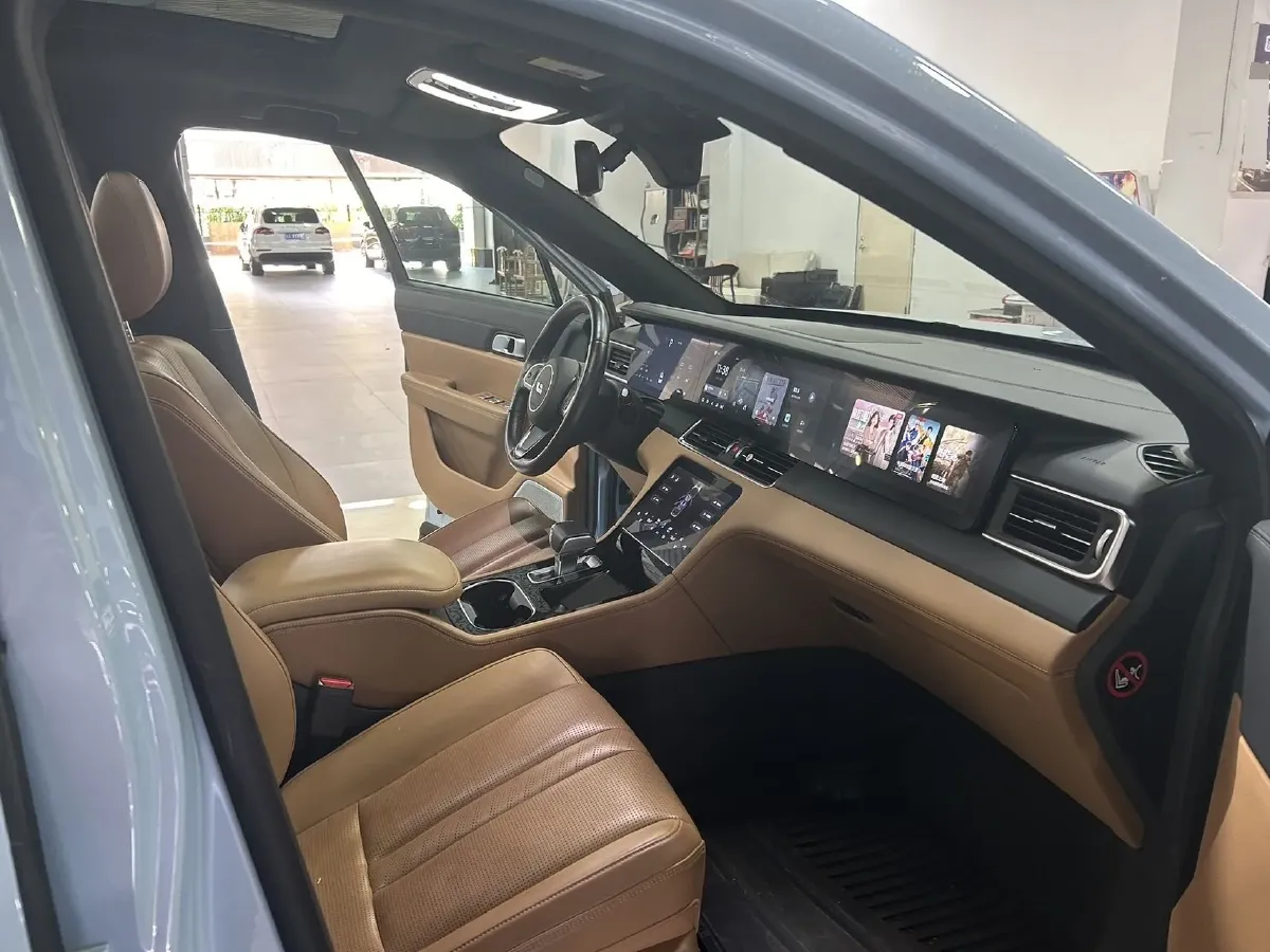 2020 Li ONE Range Extended 131HP REEV 40.5KWH,autocango,china used car exporter,china ev exporter,chinese used car exporter,chinese used ev exporter