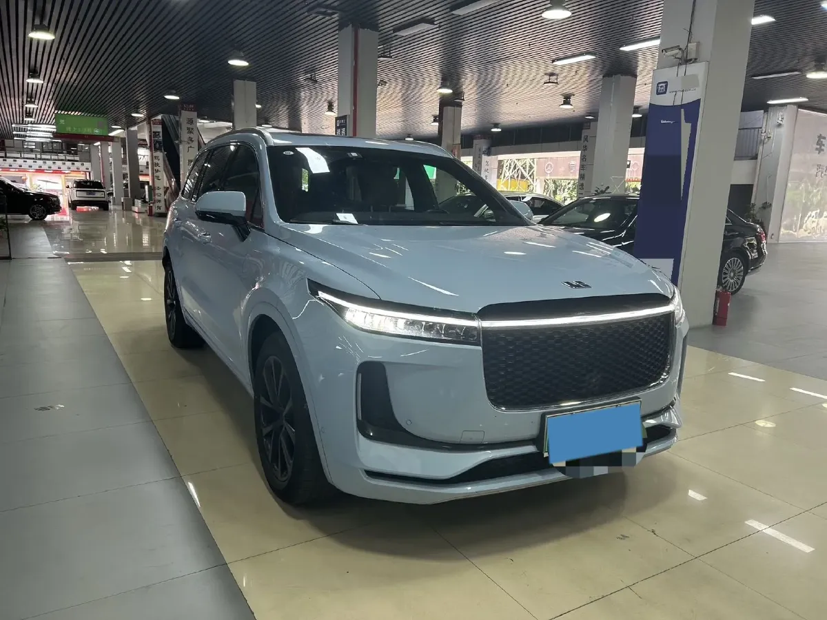 2020 Li ONE Range Extended 131HP REEV 40.5KWH,autocango,china used car exporter,china ev exporter,chinese used car exporter,chinese used ev exporter