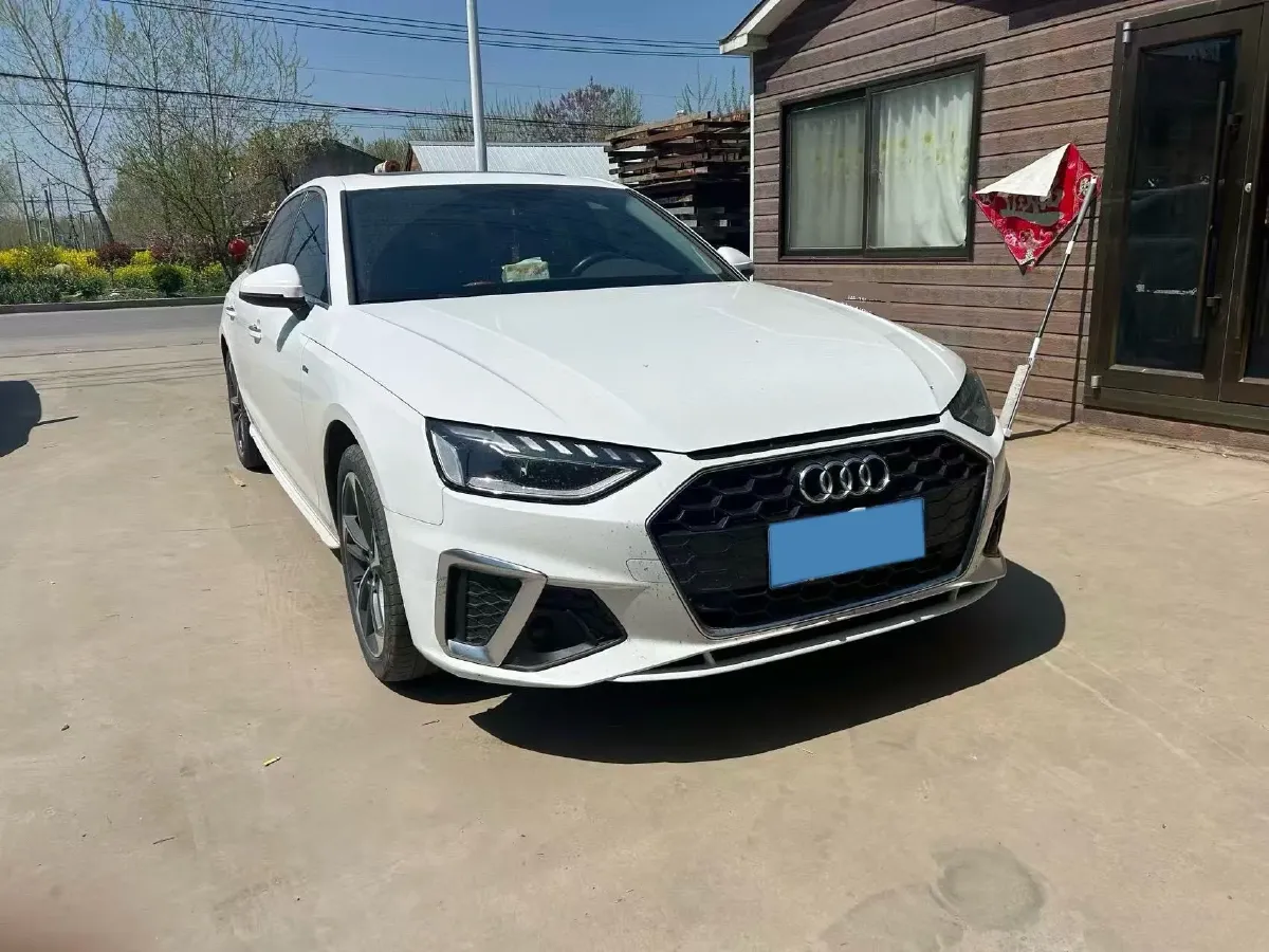 2024 Audi A4L 2.0T 190HP L4 7DCT,autocango,china used car exporter,china ev exporter,chinese used car exporter,chinese used ev exporter