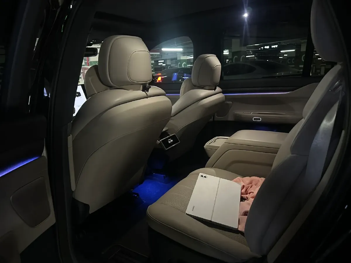 2023 NIO ES8 BEV 100KWH,autocango,china used car exporter,china ev exporter,chinese used car exporter,chinese used ev exporter