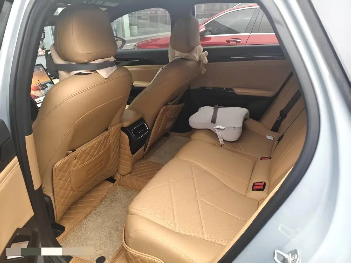 2024 Geely Galaxy L6 1.5T 163HP L4 3DHT PHEV,autocango,china used car exporter,china ev exporter,chinese used car exporter,chinese used ev exporter