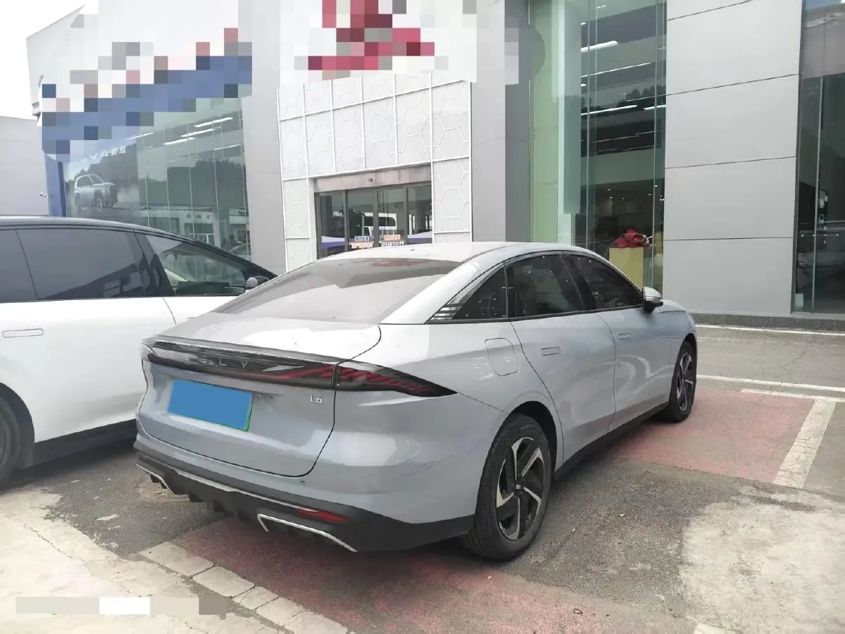2024 Geely Galaxy L6 1.5T 163HP L4 3DHT PHEV,autocango,china used car exporter,china ev exporter,chinese used car exporter,chinese used ev exporter