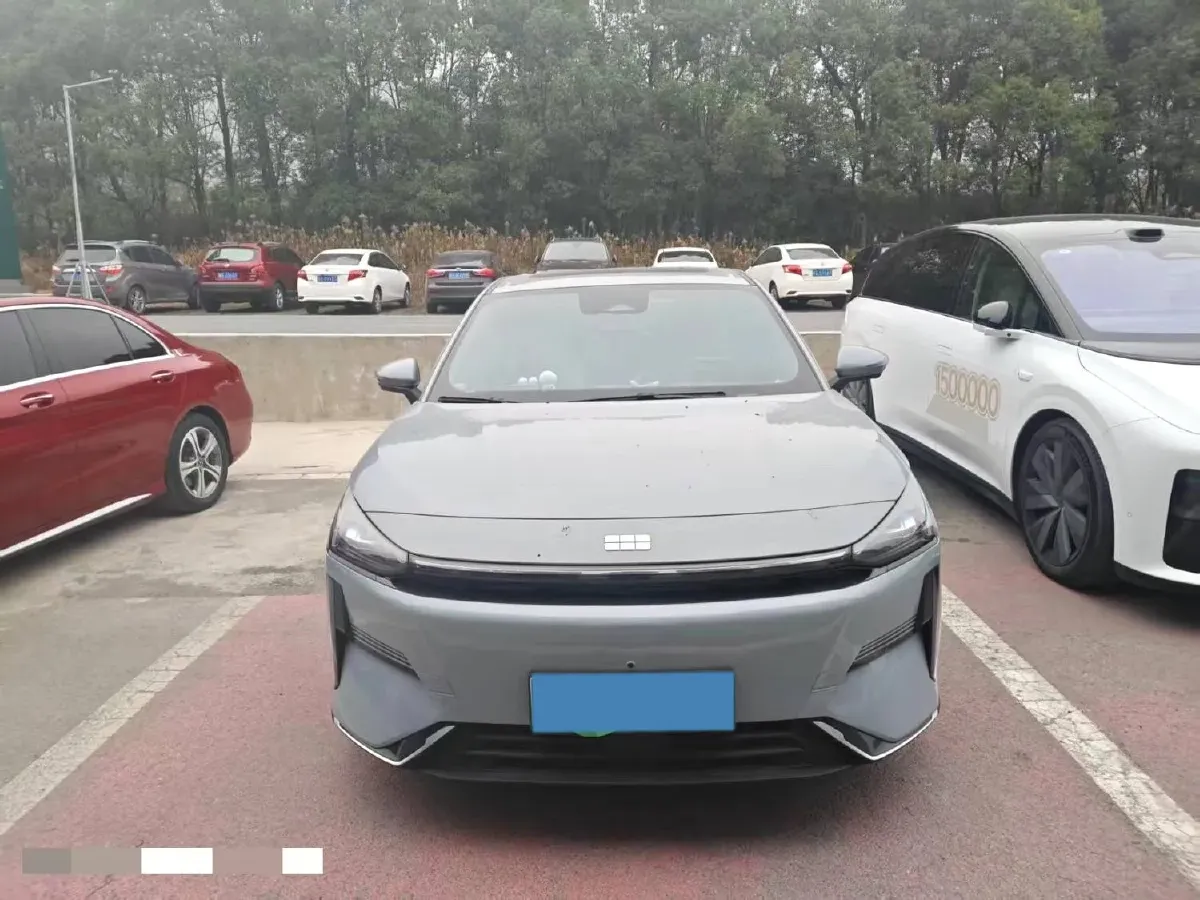 2024 Geely Galaxy L6 1.5T 163HP L4 3DHT PHEV,autocango,china used car exporter,china ev exporter,chinese used car exporter,chinese used ev exporter