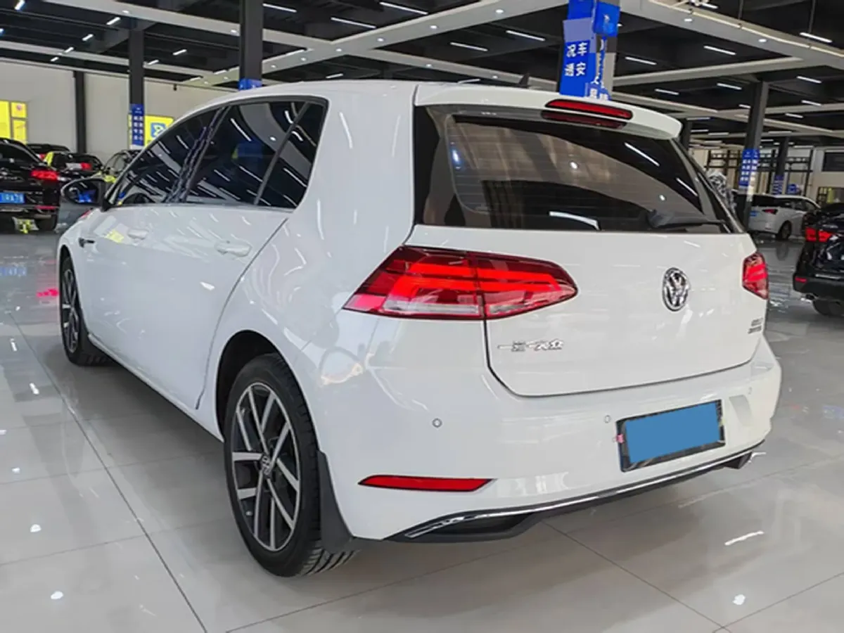 2020 Volkswagen Golf 1.2T 116HP L4 7DCT,autocango,china used car exporter,china ev exporter,chinese used car exporter,chinese used ev exporter