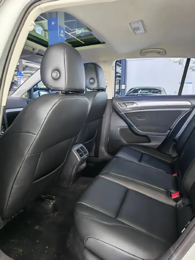 2020 Volkswagen Golf 1.2T 116HP L4 7DCT,autocango,china used car exporter,china ev exporter,chinese used car exporter,chinese used ev exporter