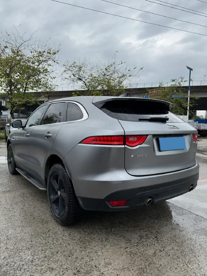 2020 Jaguar F-PACE 2.0T 250HP L4 8AT,autocango,china used car exporter,china ev exporter,chinese used car exporter,chinese used ev exporter