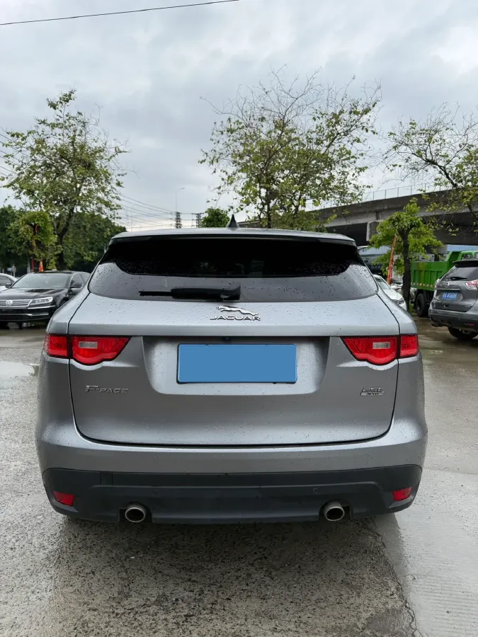 2020 Jaguar F-PACE 2.0T 250HP L4 8AT,autocango,china used car exporter,china ev exporter,chinese used car exporter,chinese used ev exporter