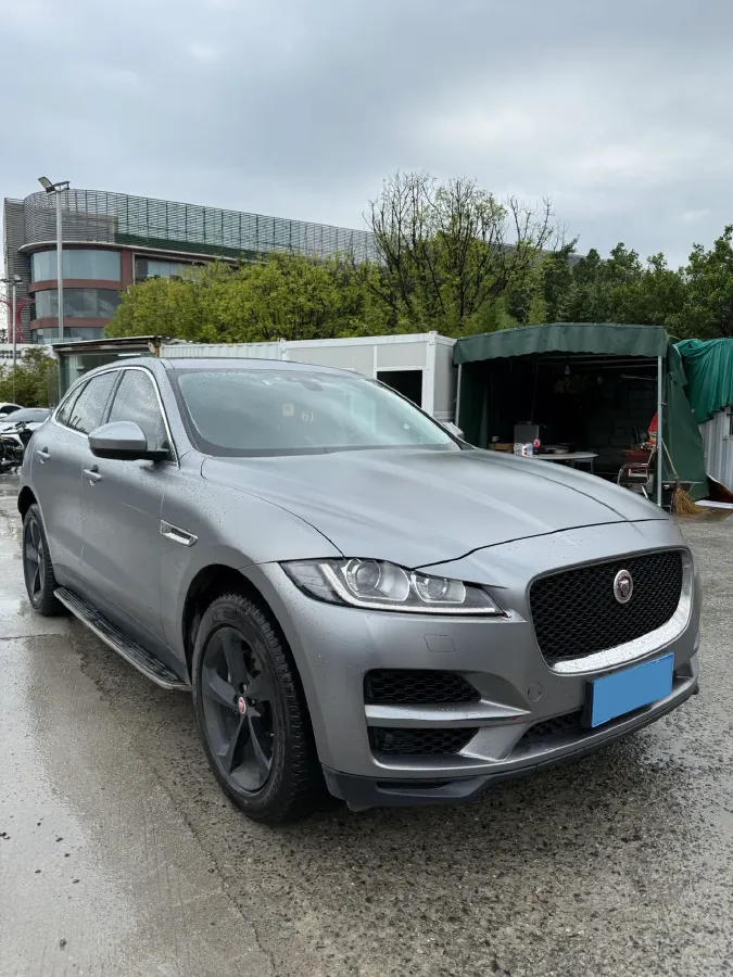 2020 Jaguar F-PACE 2.0T 250HP L4 8AT,autocango,china used car exporter,china ev exporter,chinese used car exporter,chinese used ev exporter