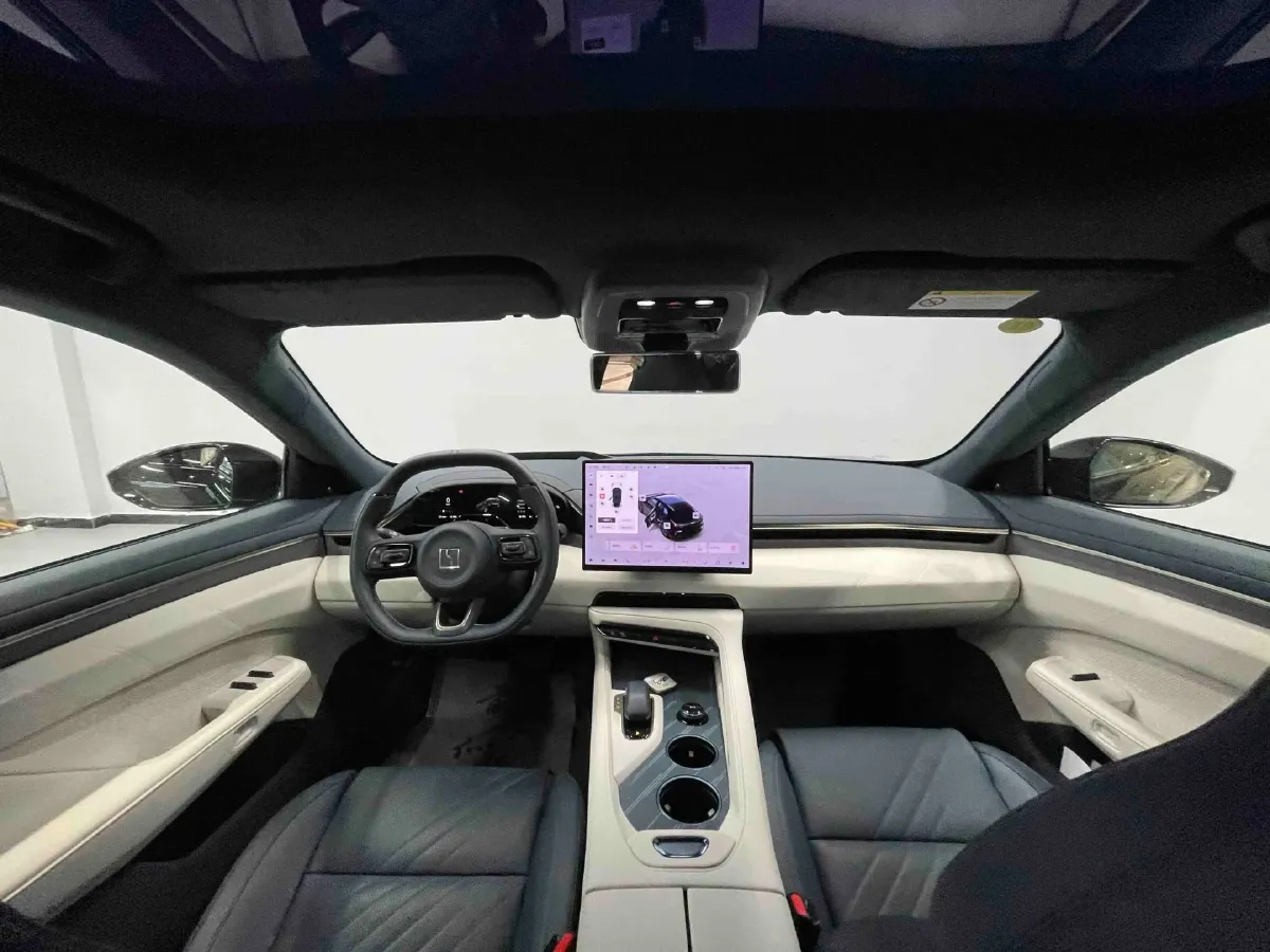 2025 Zeekr 001 BEV 100KWH,autocango,china used car exporter,china ev exporter,chinese used car exporter,chinese used ev exporter