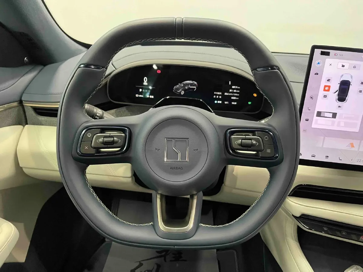 2025 Zeekr 001 BEV 100KWH,autocango,china used car exporter,china ev exporter,chinese used car exporter,chinese used ev exporter