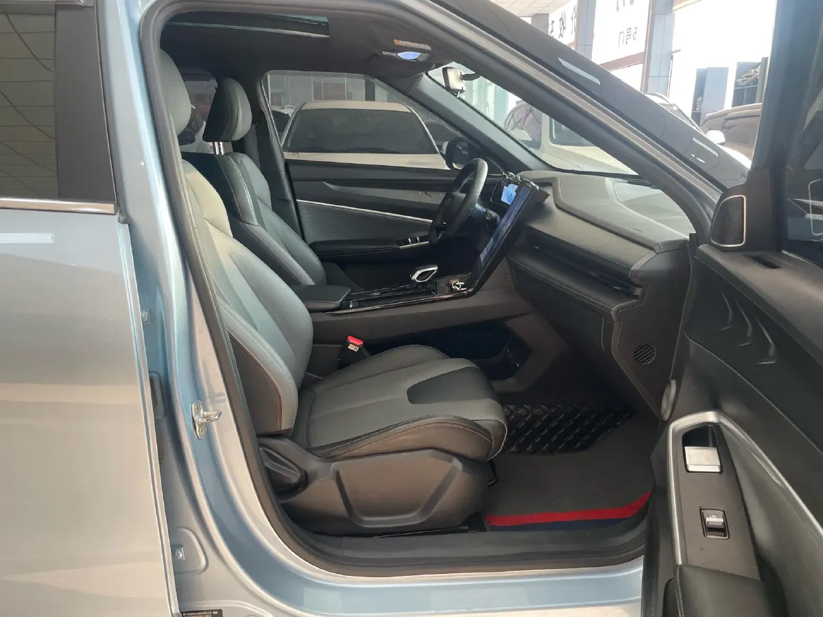 2023 Geely Azkarra 1.5T 181HP L4 7DCT,autocango,china used car exporter,china ev exporter,chinese used car exporter,chinese used ev exporter