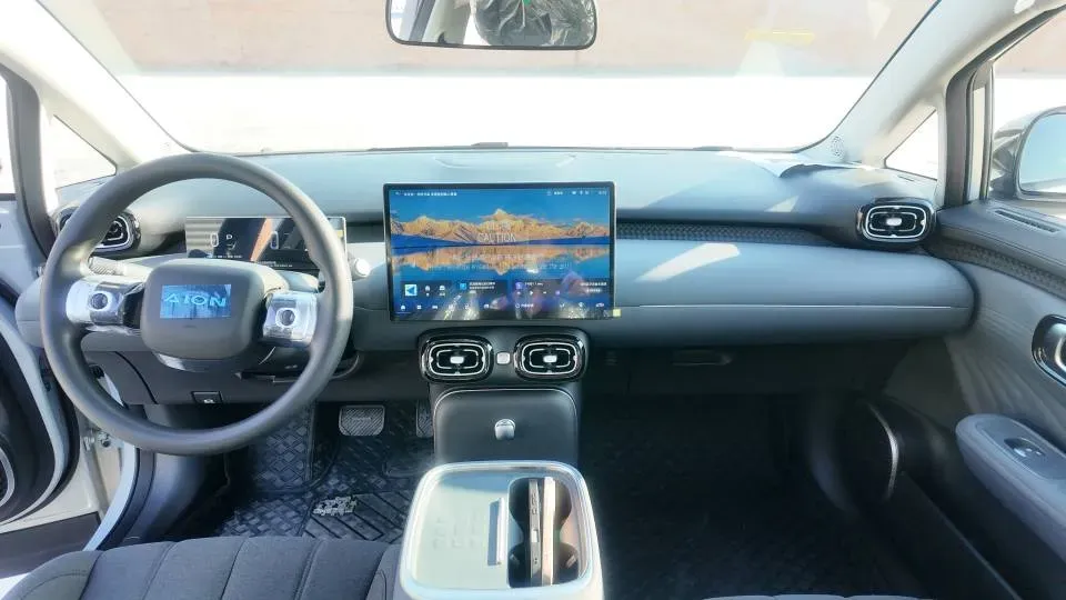 2025 Aion AION UT BEV,autocango,china used car exporter,china ev exporter,chinese used car exporter,chinese used ev exporter