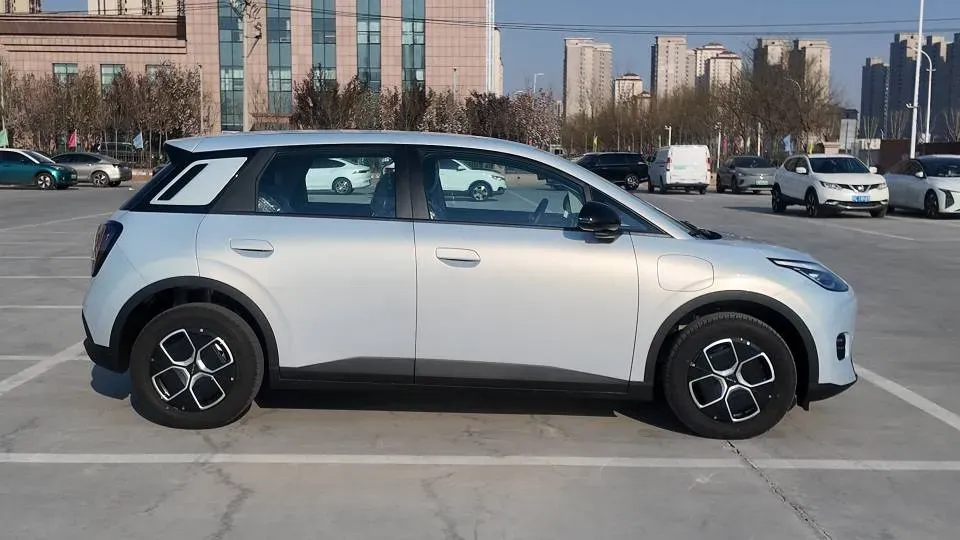 2025 Aion AION UT BEV,autocango,china used car exporter,china ev exporter,chinese used car exporter,chinese used ev exporter