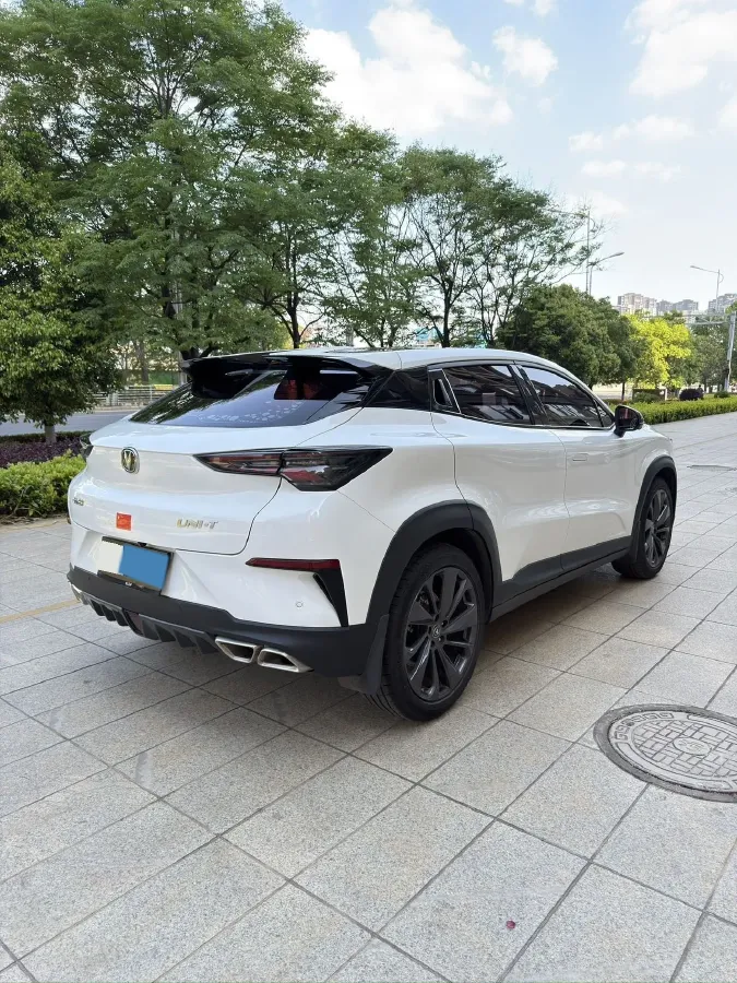 2020 ChangAn UNI-T 1.5T 180HP L4 7DCT,autocango,china used car exporter,china ev exporter,chinese used car exporter,chinese used ev exporter