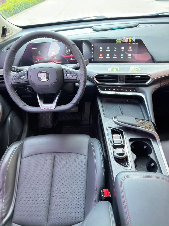 2020 ChangAn UNI-T 1.5T 180HP L4 7DCT,autocango,china used car exporter,china ev exporter,chinese used car exporter,chinese used ev exporter