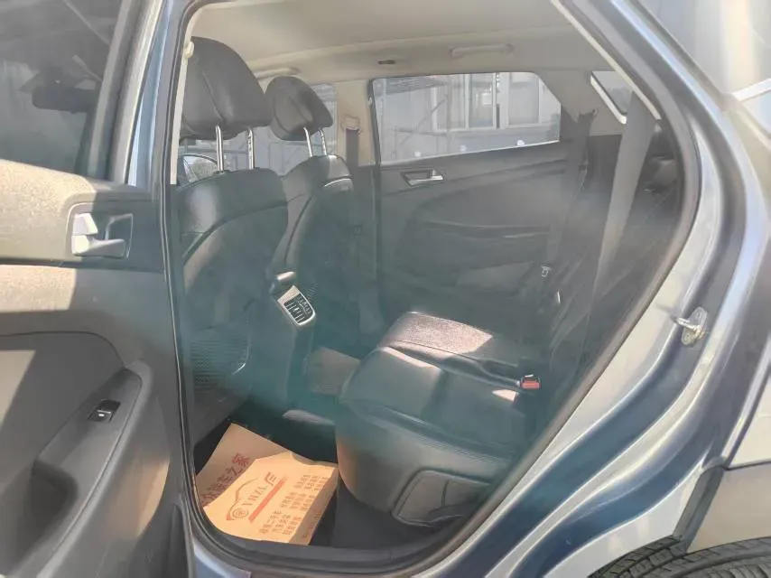 2018 Hyundai Tucson 1.6T 177HP L4 7DCT,autocango,china used car exporter,china ev exporter,chinese used car exporter,chinese used ev exporter