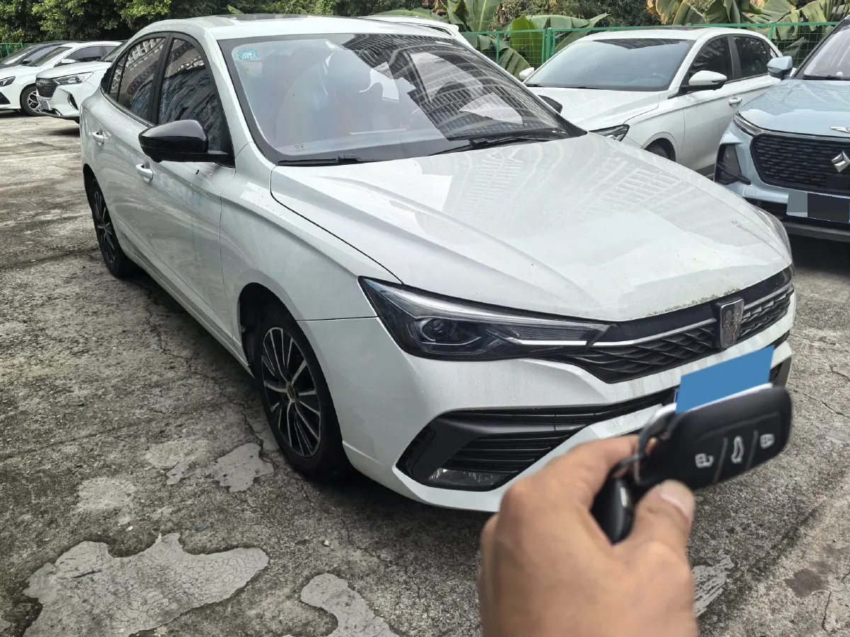2021 Roewe i5 1.5L 120HP L4 CVT,autocango,china used car exporter,china ev exporter,chinese used car exporter,chinese used ev exporter