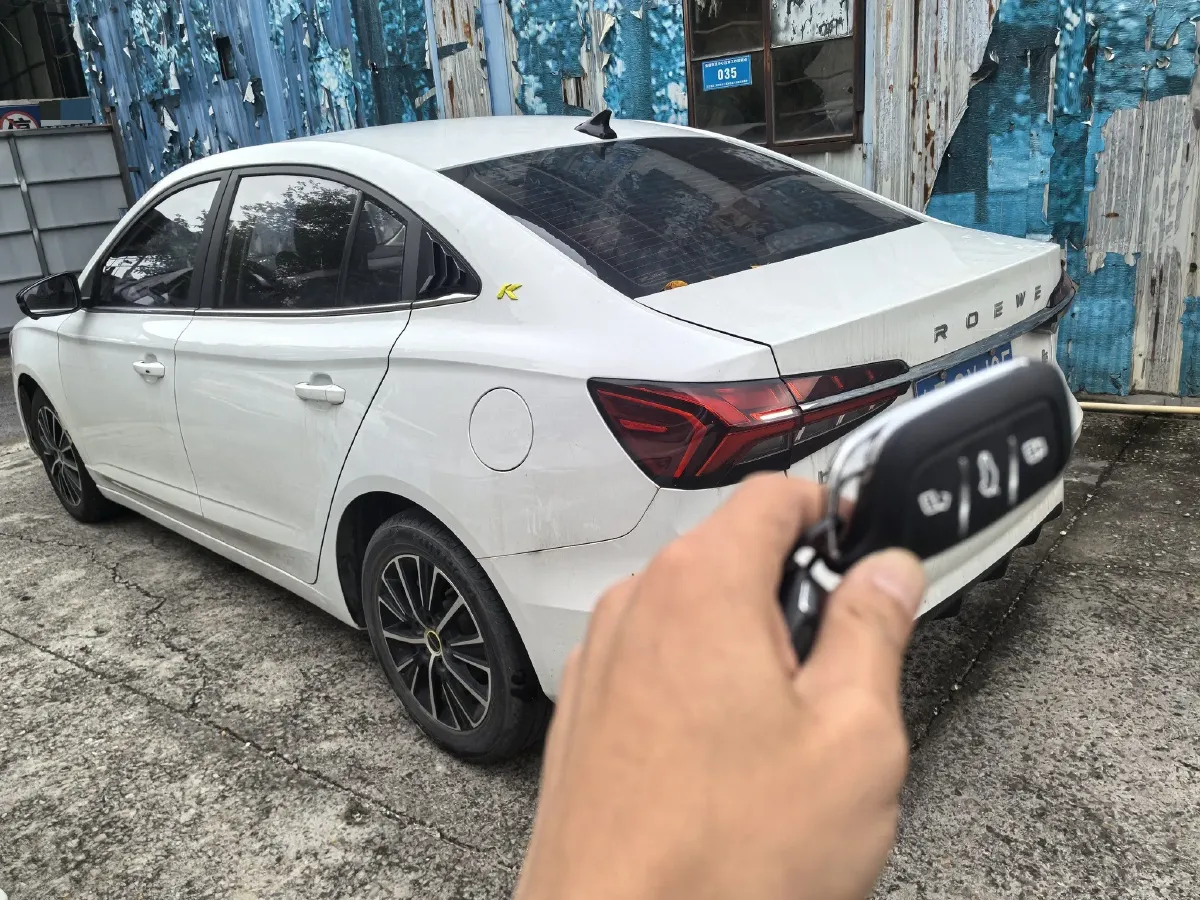 2021 Roewe i5 1.5L 120HP L4 CVT,autocango,china used car exporter,china ev exporter,chinese used car exporter,chinese used ev exporter