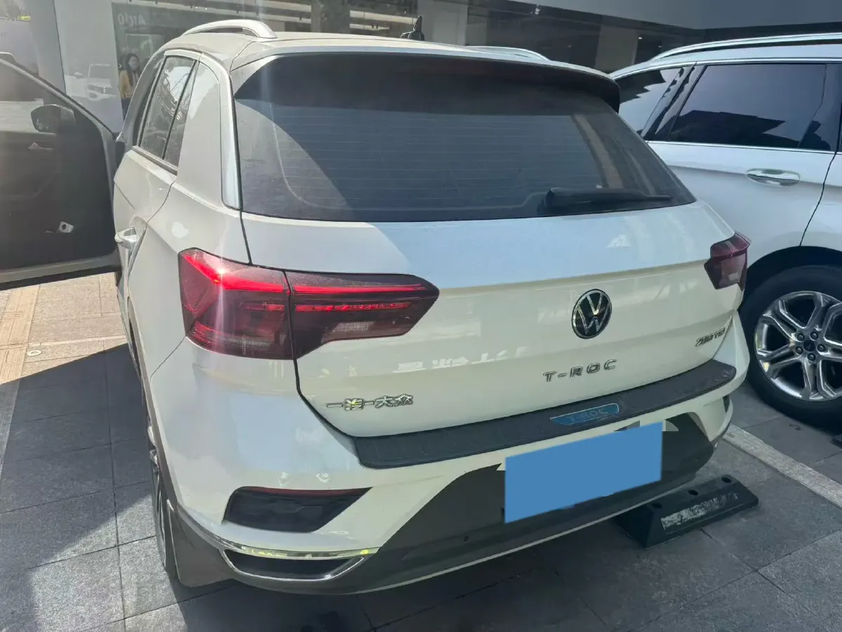 2022 Volkswagen T-Roc 1.4T 150HP L4 7DCT,autocango,china used car exporter,china ev exporter,chinese used car exporter,chinese used ev exporter