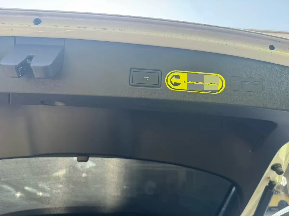 2022 Volkswagen T-Roc 1.4T 150HP L4 7DCT,autocango,china used car exporter,china ev exporter,chinese used car exporter,chinese used ev exporter