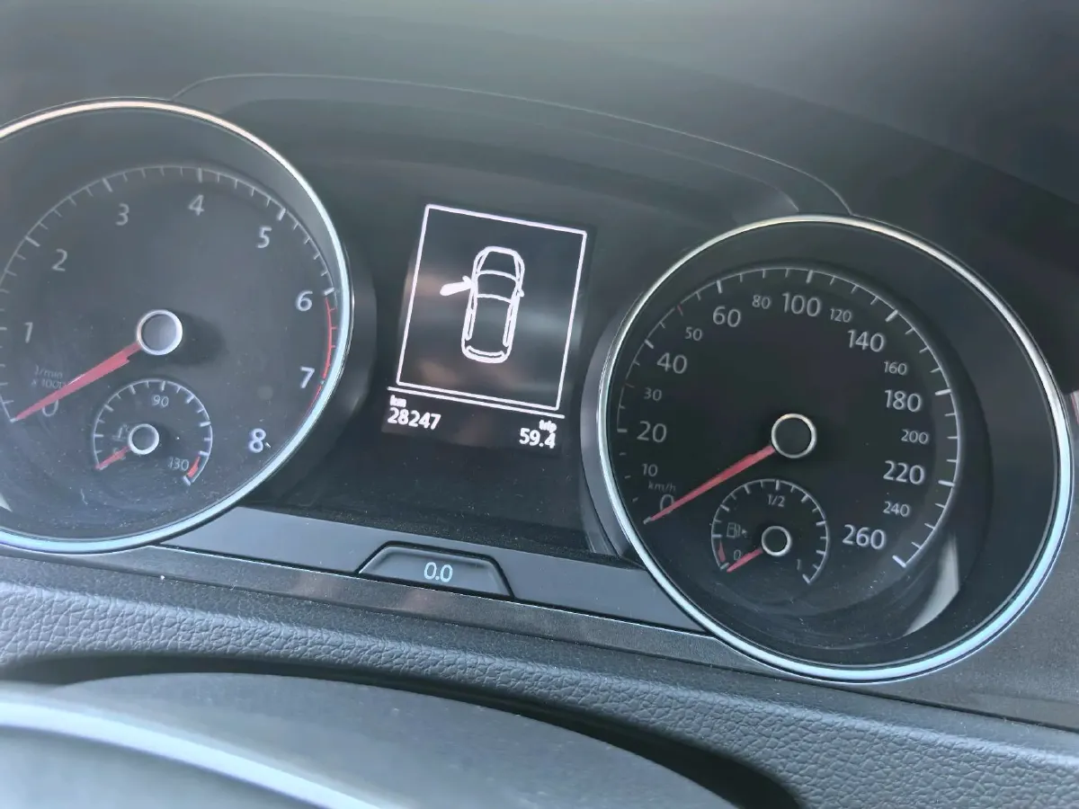 2018 Volkswagen Golf 1.6L 110HP L4 6AT,autocango,china used car exporter,china ev exporter,chinese used car exporter,chinese used ev exporter