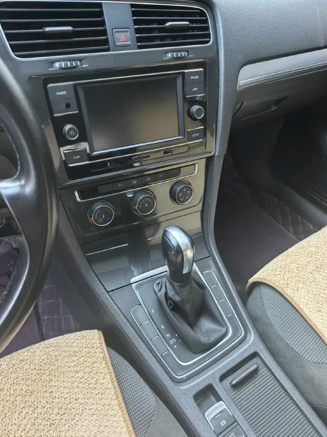 2018 Volkswagen Golf 1.6L 110HP L4 6AT,autocango,china used car exporter,china ev exporter,chinese used car exporter,chinese used ev exporter