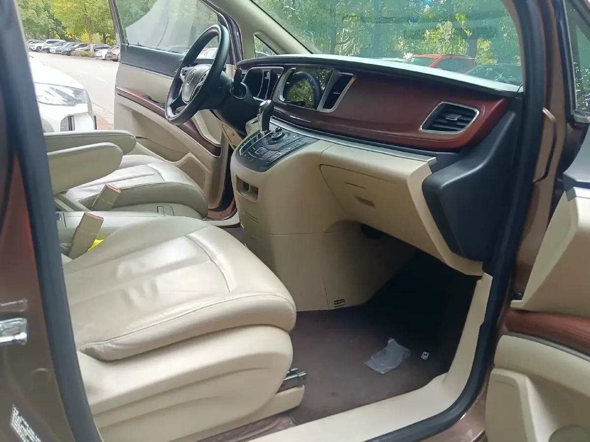 2018 Buick GL8 2.0T 260HP L4 6AT,autocango,china used car exporter,china ev exporter,chinese used car exporter,chinese used ev exporter