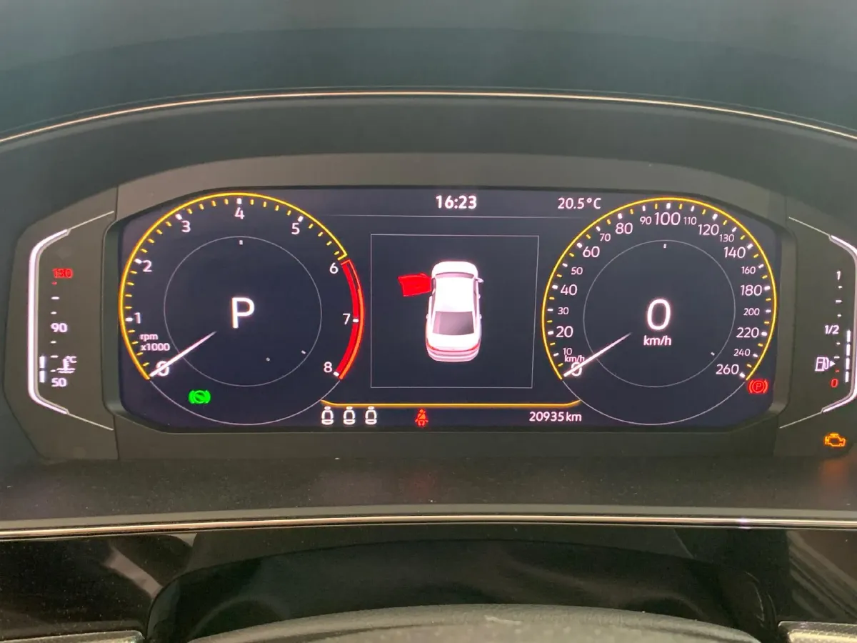 2023 Volkswagen Passat 2.0T 186HP L4 7DCT,autocango,china used car exporter,china ev exporter,chinese used car exporter,chinese used ev exporter