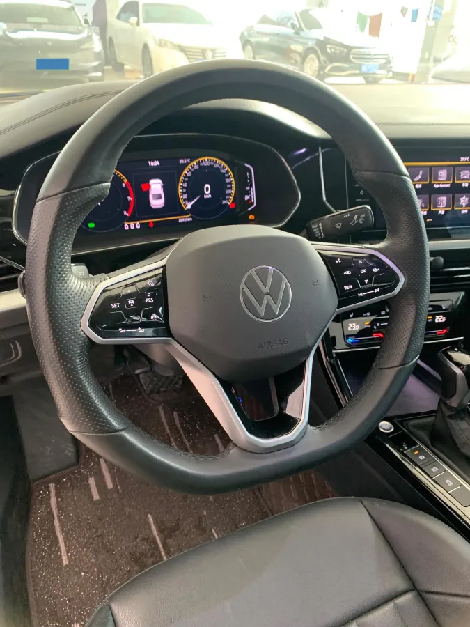 2023 Volkswagen Passat 2.0T 186HP L4 7DCT,autocango,china used car exporter,china ev exporter,chinese used car exporter,chinese used ev exporter