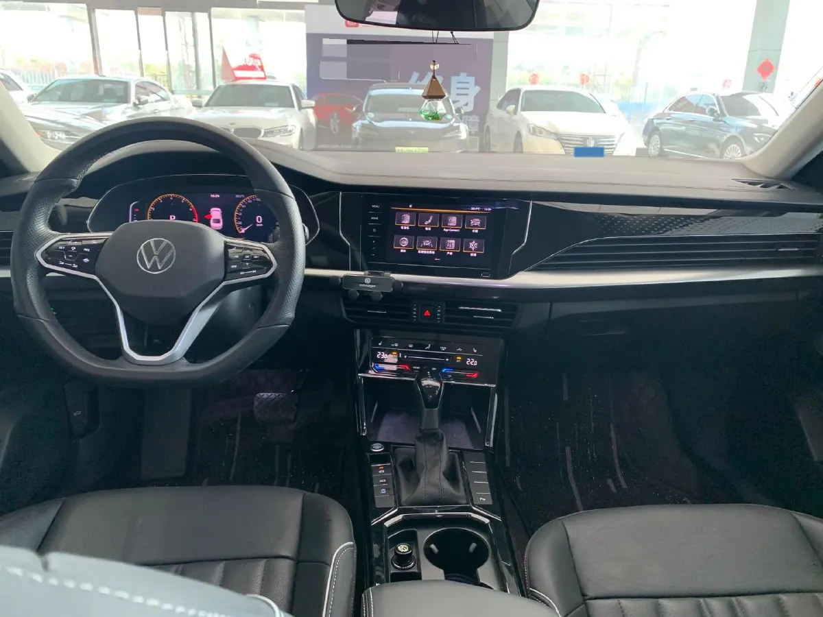 2023 Volkswagen Passat 2.0T 186HP L4 7DCT,autocango,china used car exporter,china ev exporter,chinese used car exporter,chinese used ev exporter