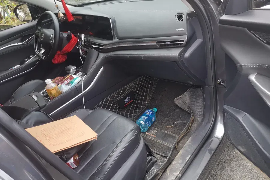 2021 ChangAn CS75 Plus 1.5T 178HP L4 6AT,autocango,china used car exporter,china ev exporter,chinese used car exporter,chinese used ev exporter